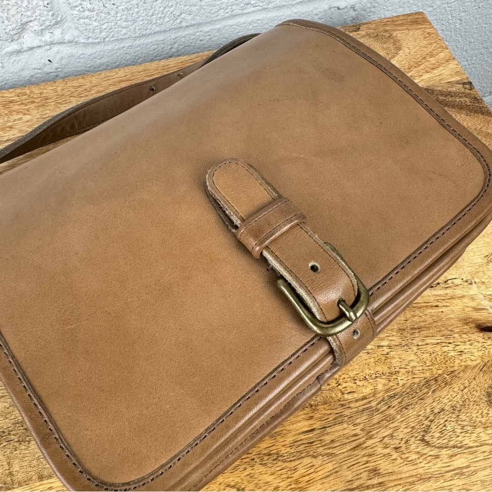 Vintage Coach Medium Saddle Pouch Crossbody Glove-Tanned Leather – Made in NYC - Picture 8 of 16